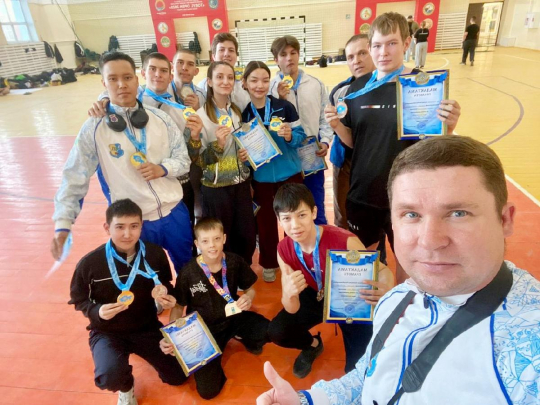 ЗОЛОТЫЕ гири чемпионов