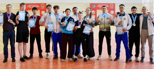 ЗОЛОТЫЕ гири чемпионов