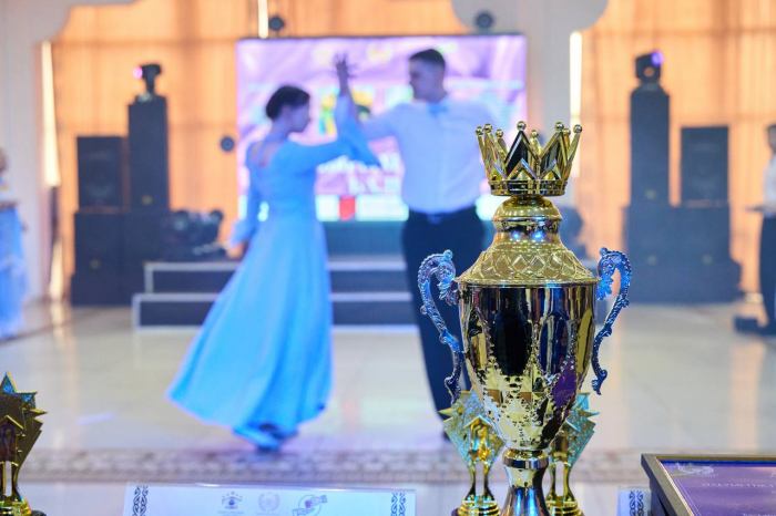 ВАЛЬСИРУЯ во имя ДОБРА